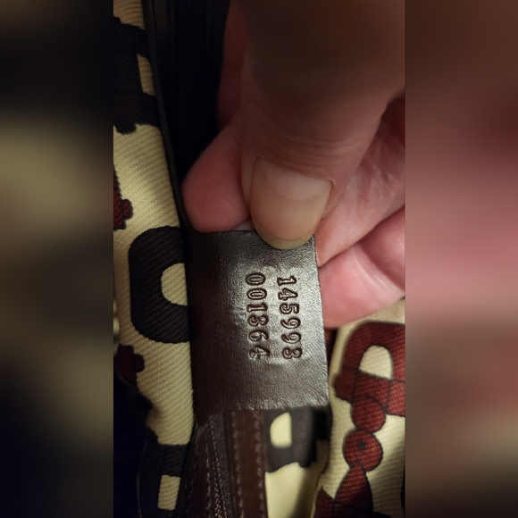 Gucci Guccissima Punch Tote Burgundy Calf Leather - Picture 8 of 10